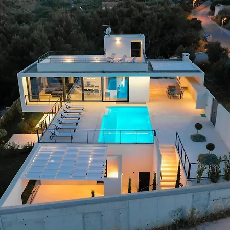 Beautifull Adriatis With Pool In Brac 빌라 수티반