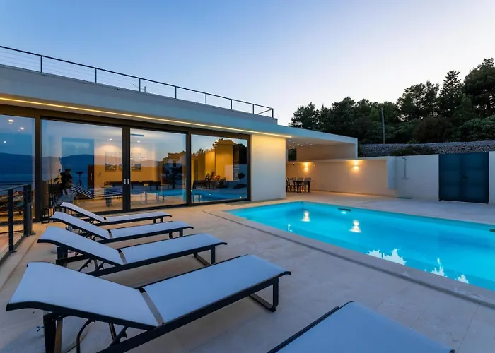 Beautifull Adriatis With Pool In Brac Vila *