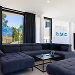 Villa Beautifull Adriatis With Pool In Brac Sutivan