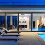 Beautifull Adriatis With Pool In Brac Villa